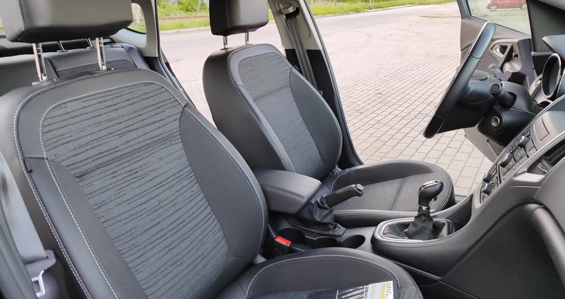 Opel Astra cena 46900 przebieg: 37500, rok produkcji 2018 z Grudziądz małe 301